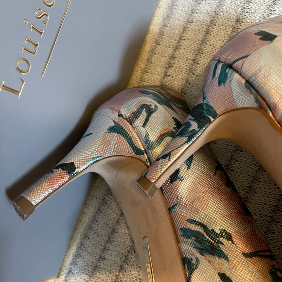 Metallic floral pumps - Picture 4 of 7